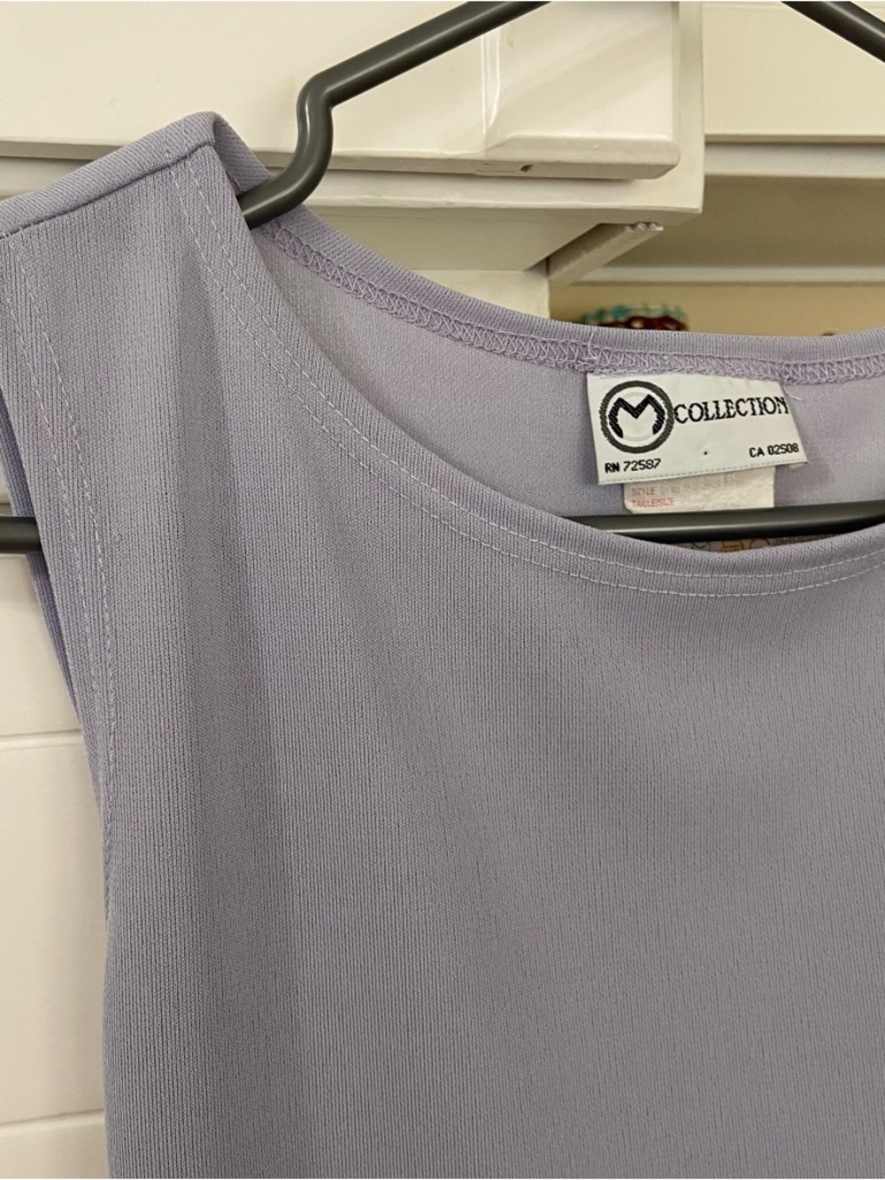 Vintage Lavender Sleeveless Top - Picture 2 of 4